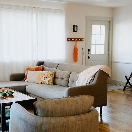 Cottage By The Sea: Pagnotto Shellback House Oak Island Exterior photo