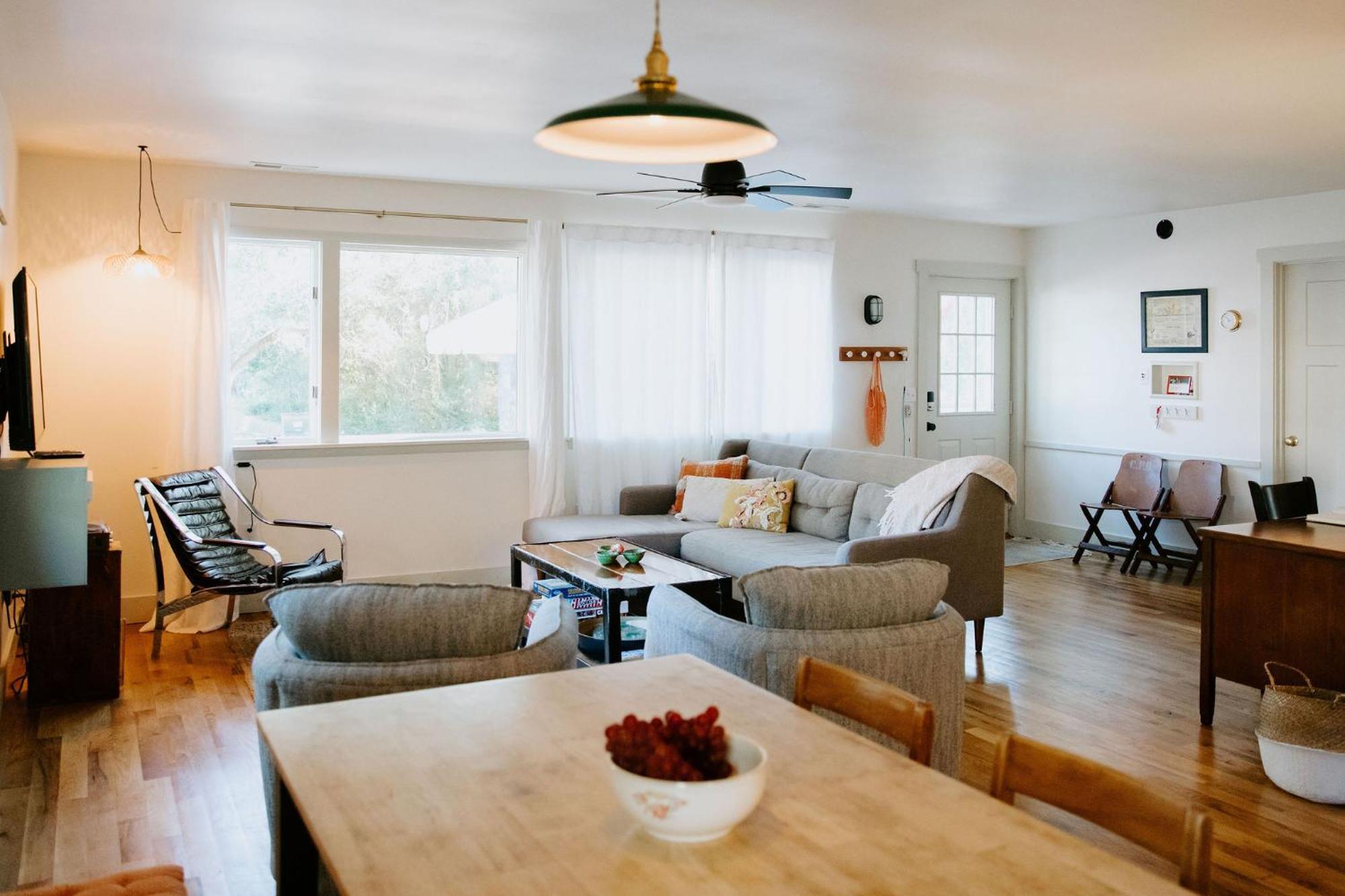 Cottage By The Sea: Pagnotto Shellback House Oak Island Exterior photo